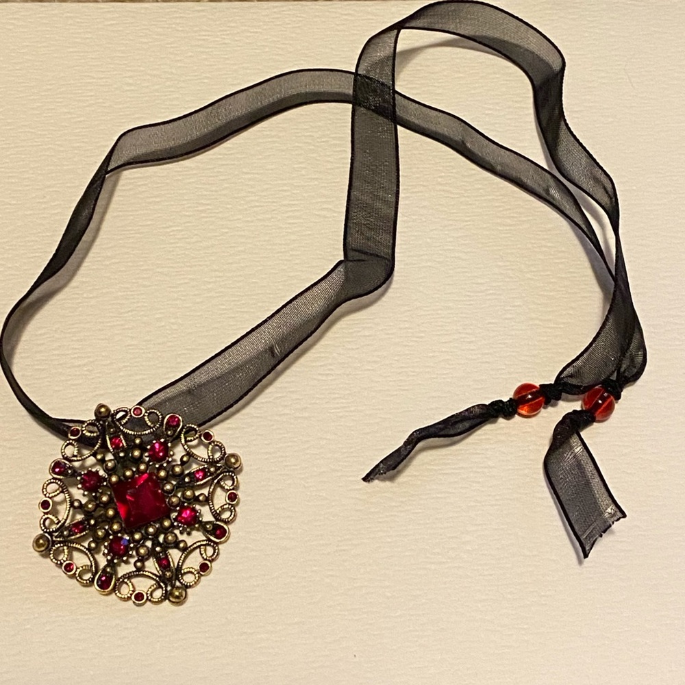 Gothic Choker - Picture 3 of 3